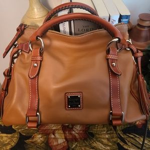 🤎 Dooney Small Satchel in Camel--Never carried 🤎